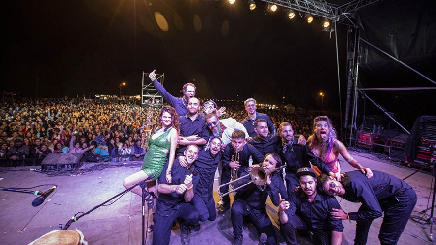 Ms de cuatro mil personas bailaron en el gran cierre que le puso La Delio Valdez Foto Eugenia Neme