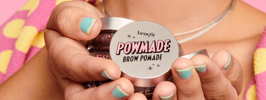 Benefit acaba de lanzar una pomada para cejas y hemos comprobado que fija, pigmenta y las deja como salidas del salón beauty