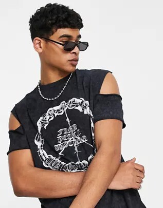 Las Camisetas Con Aberturas Seran Las Prendas Mas Frescas Y Atrevidas Que Llevaras En Primavera Y Que Puedes Sumar Ya A Tu Armario Gracias A Asos