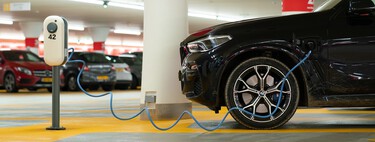 Coches híbridos, híbridos enchufables o coches eléctricos: ventajas, inconvenientes y cuál elegir según tus necesidades