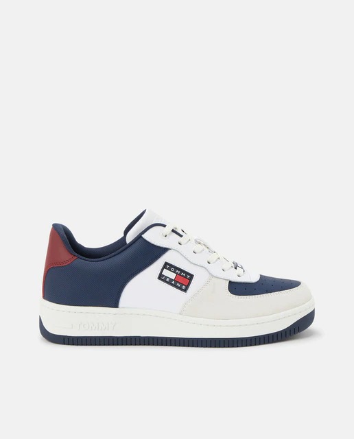 Zapatillas de hombre en piel de color blanco con bandera lateral