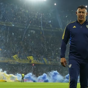 Almirón sigue con bronca por el Superclásico