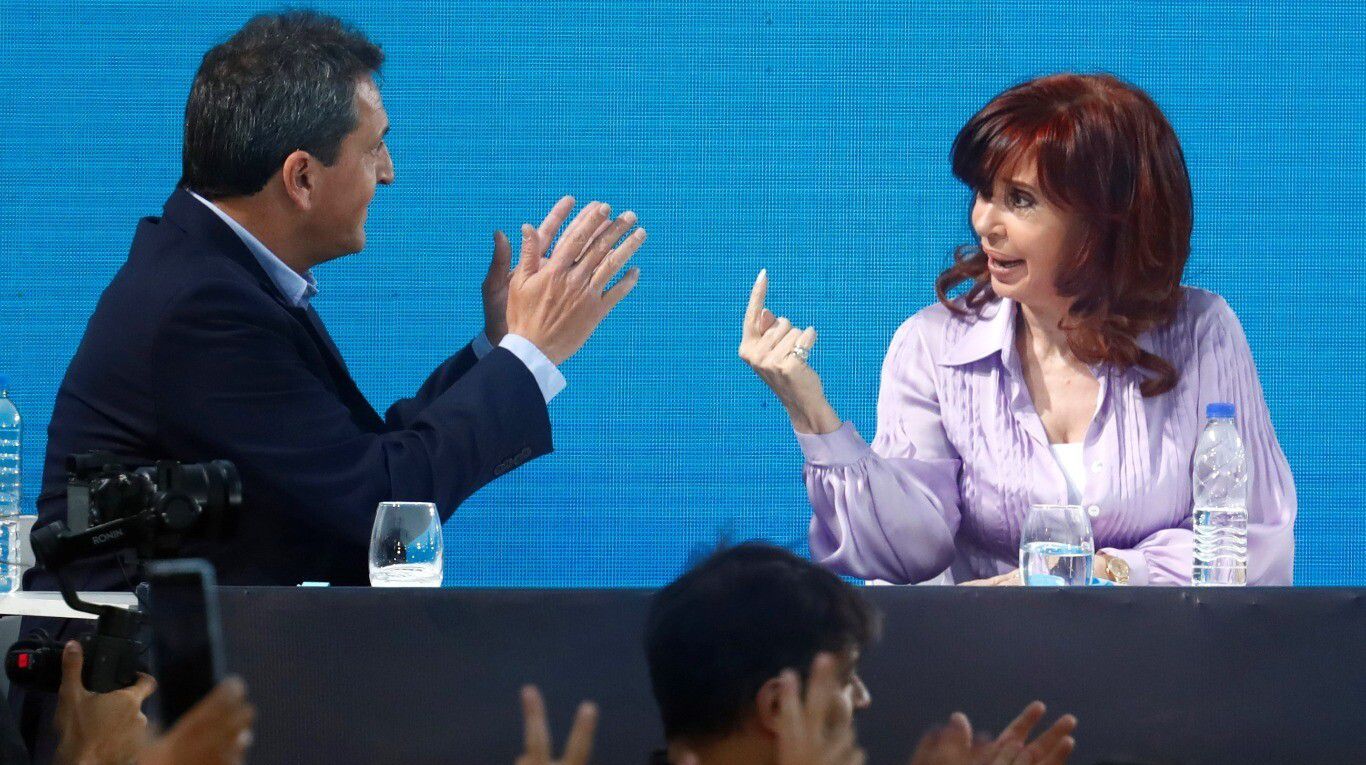 Sergio Massa y Cristina Kirchner están reunidos en el Senado. (Foto: (AP - Marcos Brindicci)