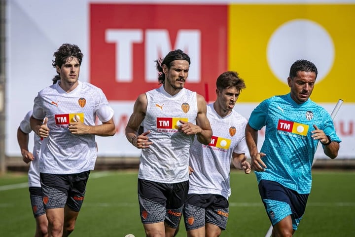 El Matador trabajó con sus compañeros. (Foto: Valencia FC).