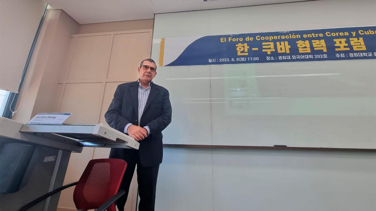 Cabaas Rodrguez dirige el Centro de Investigaciones de Poltica Internacional Foto XJoseRCabanas
