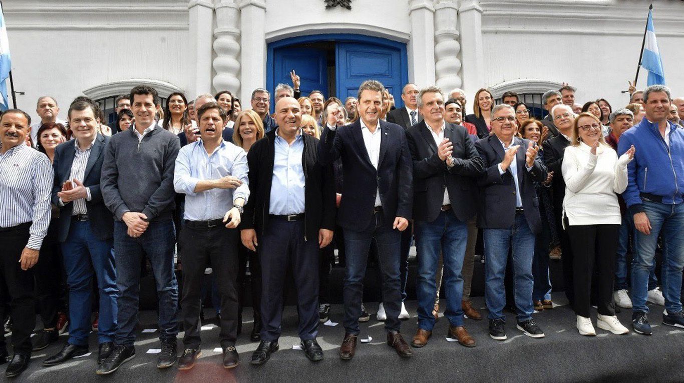 Massa relanzó su campaña con gobernadores, intendentes, legisladores y dirigentes sindicales. (Foto: Unión por la Patria).