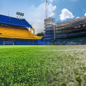 Atento Boca: las diferencias entre el césped sintético del Allianz Parque y el natural de la Bombonera