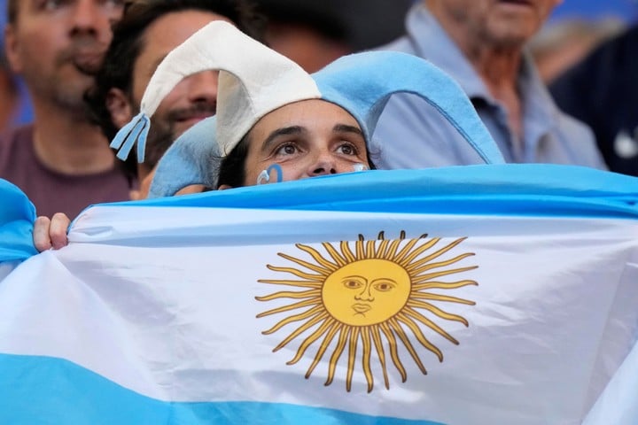 Hinchas argentinos en Marsella. (AP)