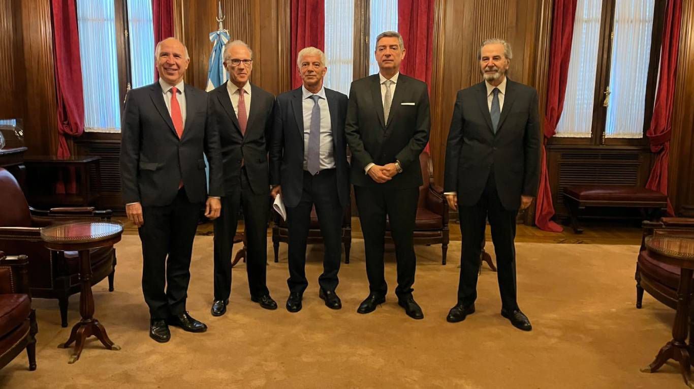 Los jueces de la Corte Suprema se reunieron con el futuro ministro de Justicia Mariano Cúneo Libarona (Foto: prensa Corte Suprema).