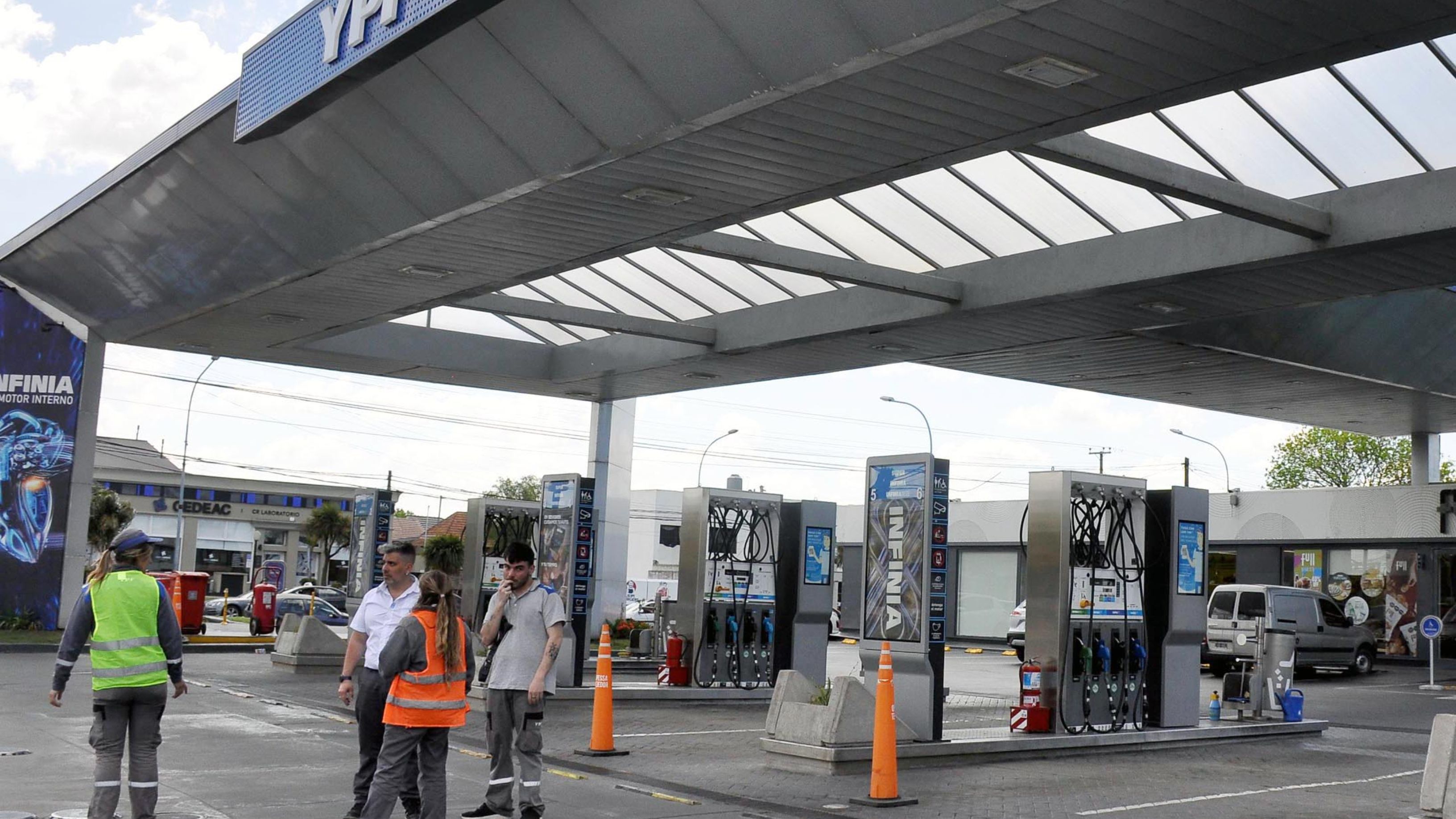 Massa apuntó a la especulación de las petroleras por los faltantes de combustibles (Foto: NA)