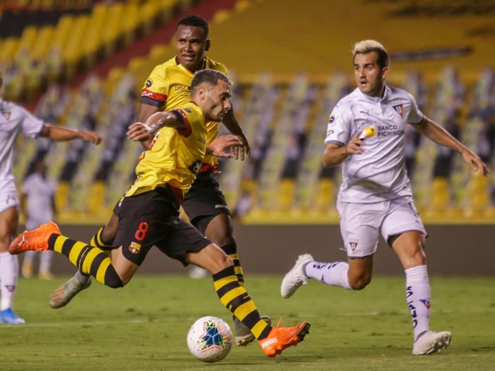 Barcelona le ganó a Liga en 2020.