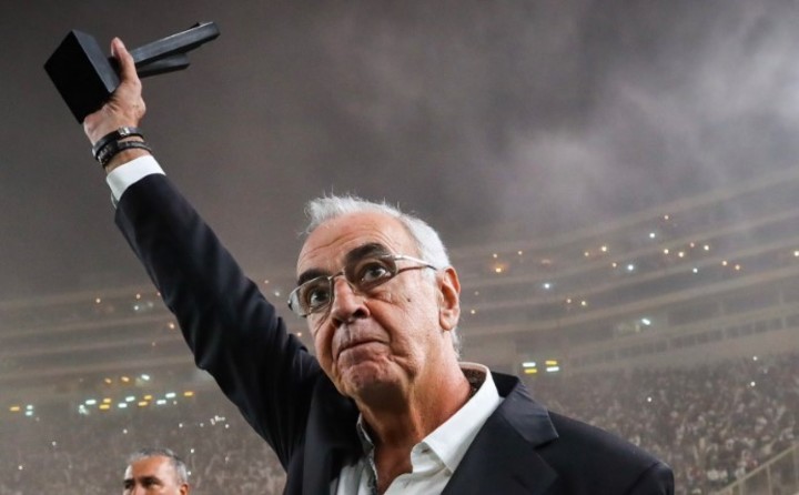 Jorge Fossati, campeón con Universitario de Perú