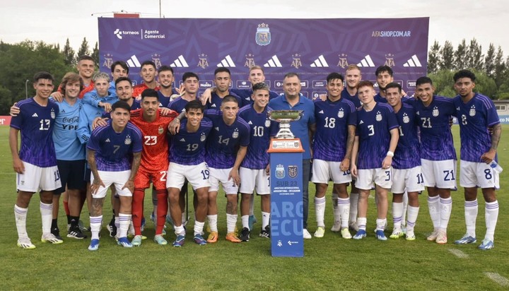 Con un show de Barco y Almada, la Sub 23 le ganó 2-0 a Ecuador