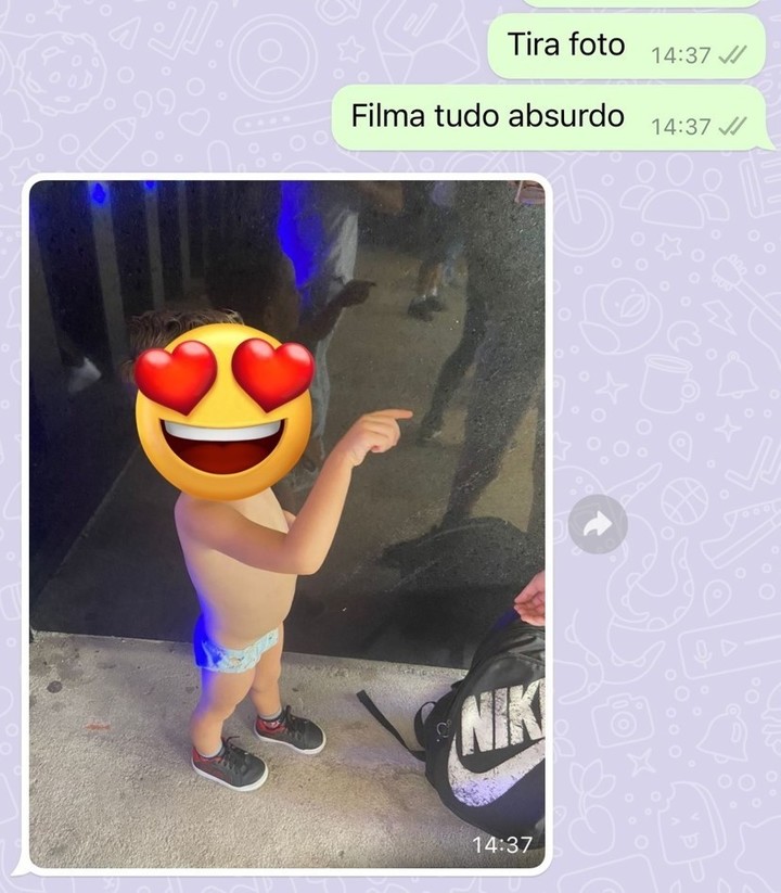 El chat donde la mamá muestra cómo tuvo que ingresar su hijo. (foto: @Pradocarolaini)