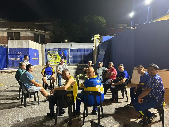 La ronda de amigos de Cacho Riquelme. 