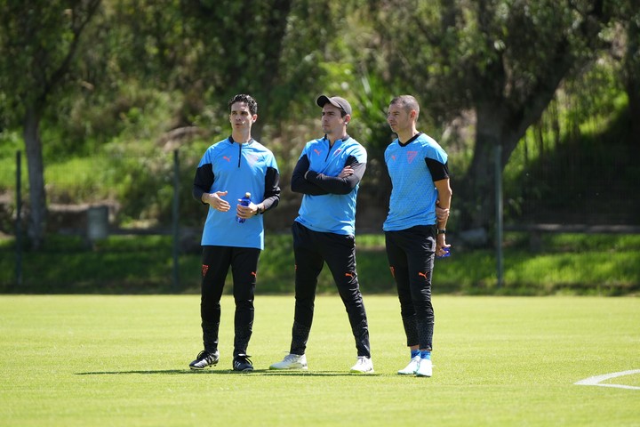 Josep Alcácer durante un entrenamiento de Liga de Quito. (@LDU_Oficial)