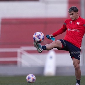 Volantazo en Independiente: Santiago López viaja a Miami