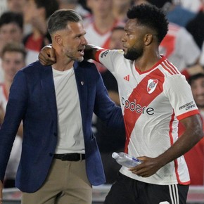 Borja: nuevo doblete, abrazo a Demichelis y celebración especial por una marca personal