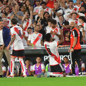 River le ganó a Independiente Rivadavia por Borja y es líder de su grupo
