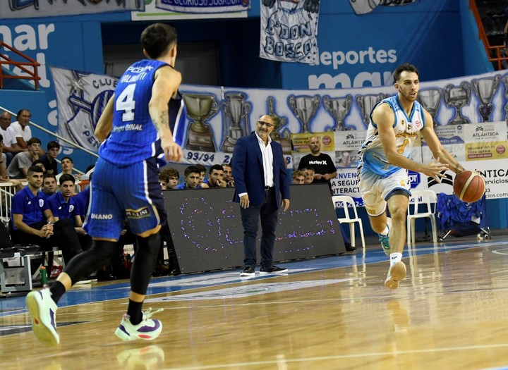 Gran triunfo de Zárate en Mar del Plata. (Liga Nacional)