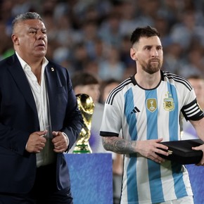 Chiqui Tapia le envío un sentido mensaje a Messi: "Faltas vos, capitán Leo"