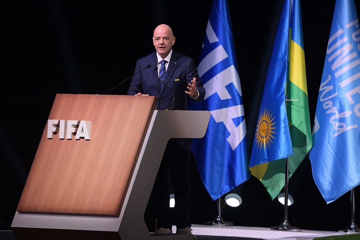 Infantino, impulsor del Mundial de Clubes de 32 equipos. (AFP)