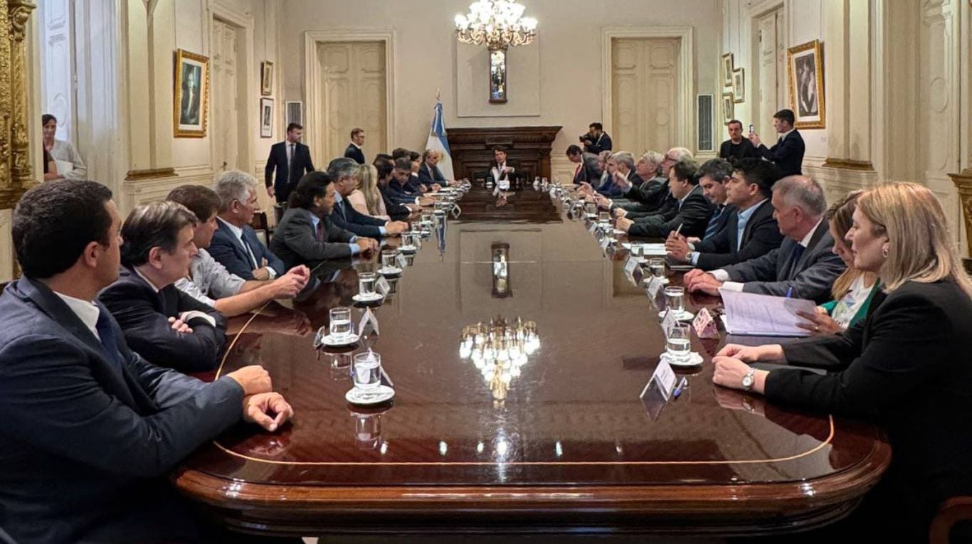 La reunión entre el gobierno nacional y los gobernadores (Foto: Twitter/@madorni).