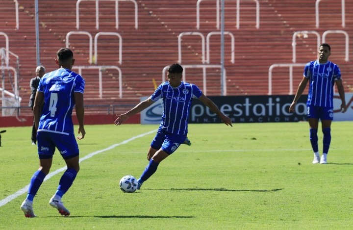 Godoy Cruz quiere sumar en su visita al Calamar para mantenerse en la punta de la Zona B.