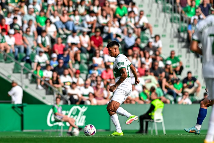Nicolás Castro durante el partido ante el Eldense.