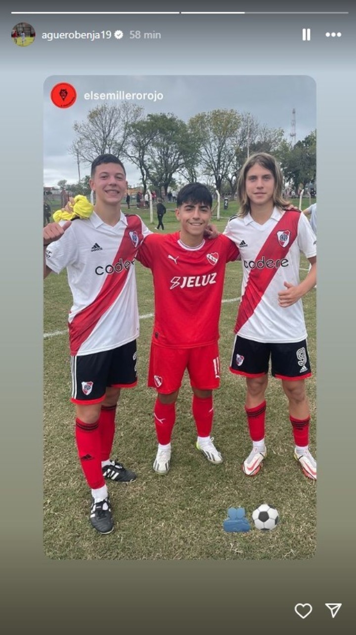 La imagen que compartió el hijo del Kun.