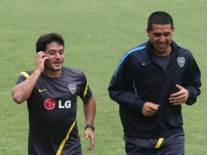 El Burrito Rivero junto a Riquelme, compañeros en el Boca de Falcioni.