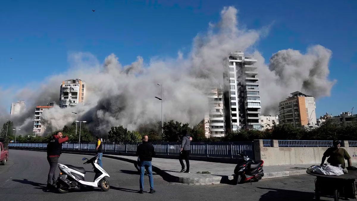 Misil contra edificio en Beirut 