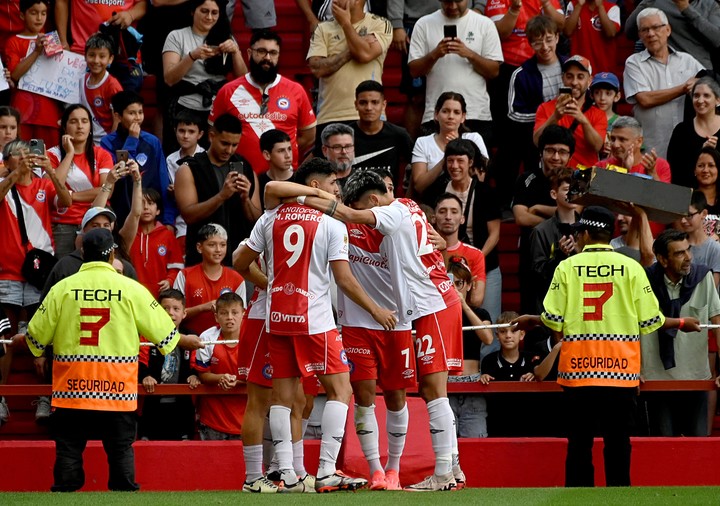 Argentinos – San Lorenzo, fecha 26 Torneo Liga Profesional. Futbol Argentina. 