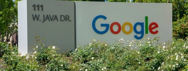 El ex CEO de Google sabe que la gente es más productiva en teletrabajo, pero apoya la oficina por el "beneficio" del empleado 