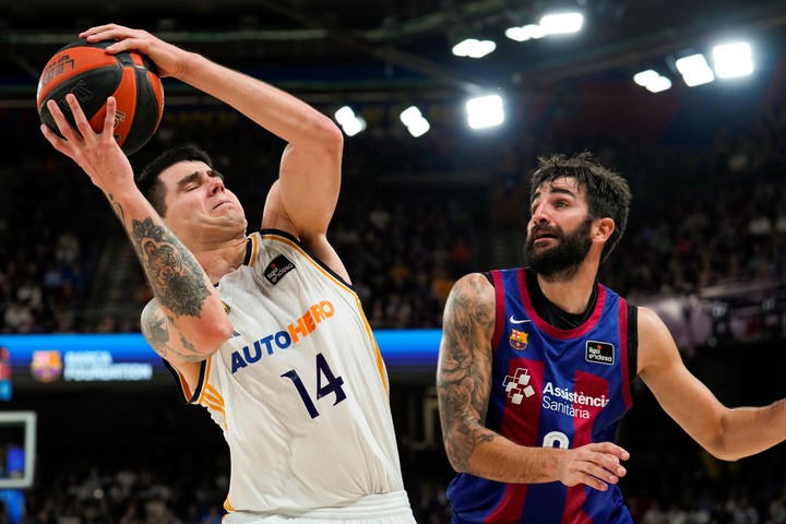 Se desconoce cuánto llevará la recuperación de Deck. (EFE/ Alejandro García)