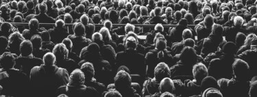 Quiénes son la Generación X, los padres de los Gen Z: pasan desapercibidos, pero muchos jefes y gerentes son de esa época 