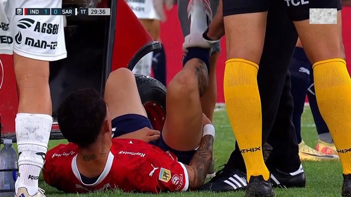 Montiel había sufrido una distensión ante Sarmiento. (Imagen de TV)