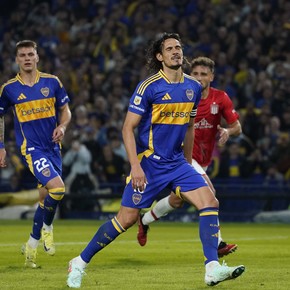 Video: Cavani erró su segundo penal al hilo y no pudo abrir el marcador para Boca