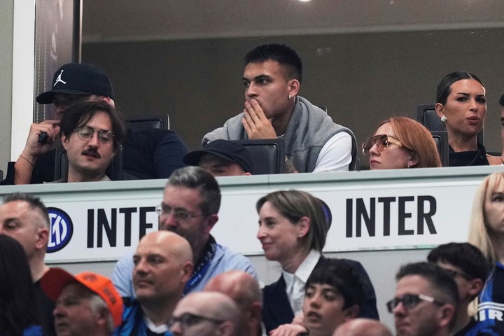 Lautaro observó desde un palco la victoria del Inter ante el Hellas Verona el sábado. (Foto: AP)