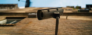 Poner una cámara de vigilancia en un domicilio te puede salir caro: lo que dice la AEPD y las sanciones a las que te arriesgas 