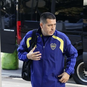 Riquelme al llegar a Miami: "Creo que vamos a contar con Paredes, su regreso será..."