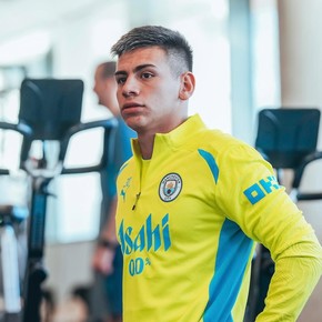 El divertido momento que vivió Echeverri con sus compañeros en Manchester City