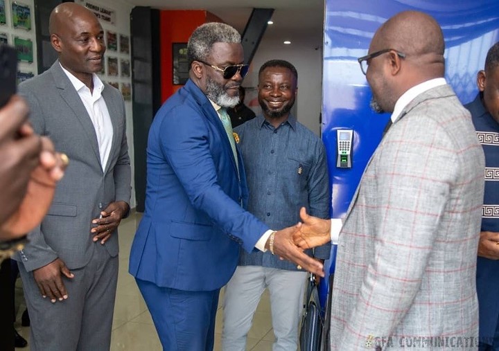  Siguió ligado con la gestión deportiva de varios clubes de la liga de su país y también se destacó como presidente de la asociación de futbolistas de Ghana