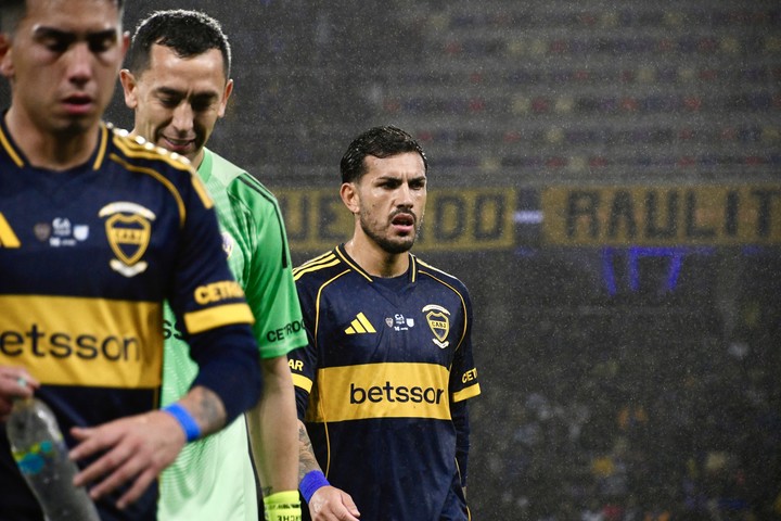 Paredes jugó todo el partido contra Atlético Tucumán (Ricardo González). 