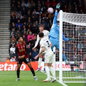Video: el golazo olímpico del Bournemouth en Inglaterra