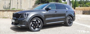 Probamos el nuevo Kia Sorento híbrido: un SUV de siete plazas que elegiría para viajar en familia, cómoda y sin renunciar a consumos razonables