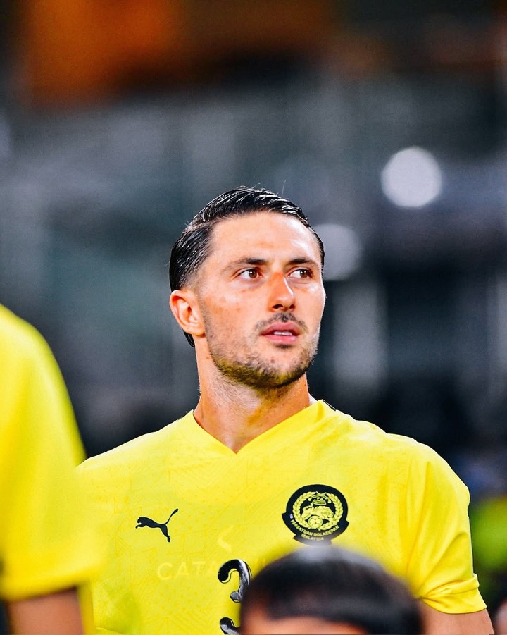 Facundo Garcés con Malasia.