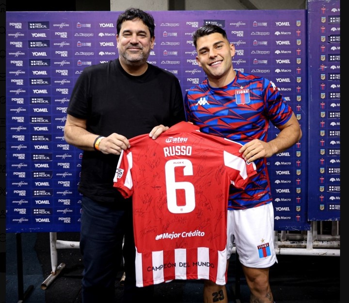 Russo con el vice de Estudiantes, Martín Gorostegui (Estudiantes).