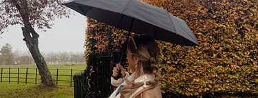 Decathlon rebaja las botas de agua minimalistas color limón: cuestan menos de 15 euros y parecen firmadas por Hunter