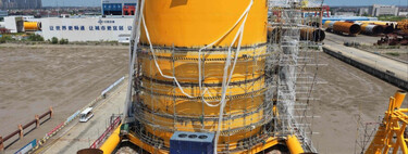 Reducir drásticamente el consumo de los centros de datos es crucial para la IA. Y China ha tenido una idea: sumergirlos en el mar